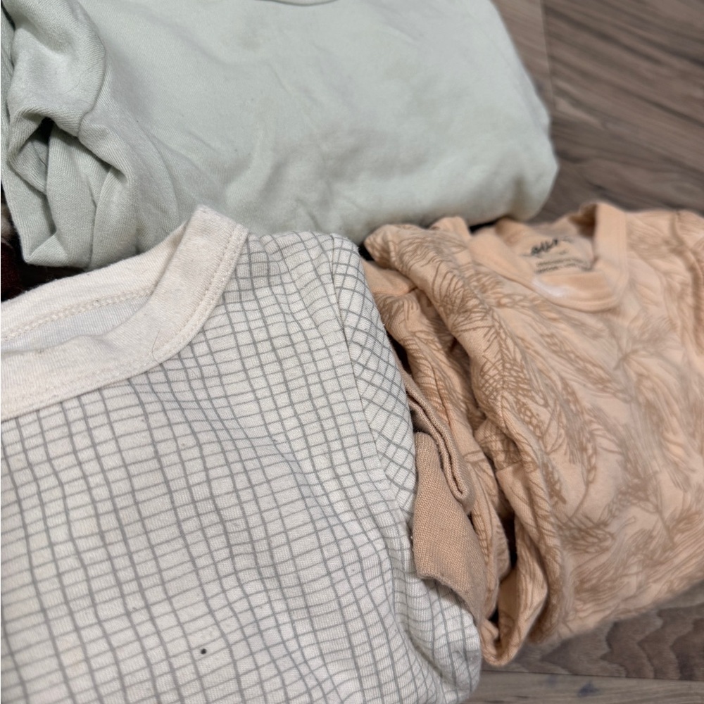 Unisex Toddler 2T-3T Goumi pajamas and vest bundle - Picture 4 of 14